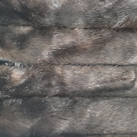 Faux Vegan Fur Reversible Fall Cozy Fuzzy Brown Black Vest Jacket Giacca Size XL - Picture 2 of 15